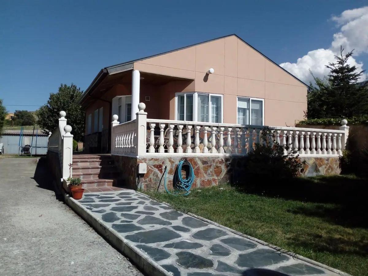 Acogedor Chalet En Otero De Herreros!!! Segovia Kültér fotó